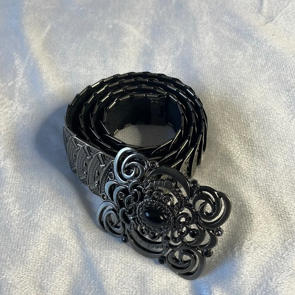 Vintage Women’s Silver Metal Disc Stretch Belt - Picture 2 of 7